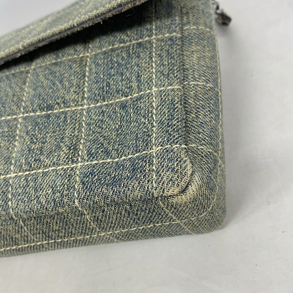 CHANEL Bag - Picture 6 of 10